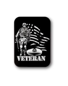 VETERAN BLACK/WHITE MAGNET